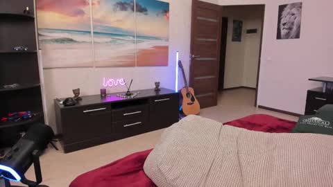 alex marvelxx online show from March 2025 03:05:01 PM