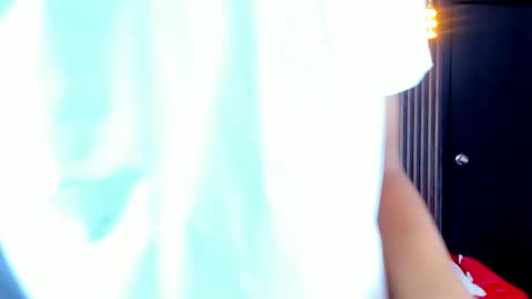 Snapshot of marc_scott_ chatting on March 2026 04:18:02 AM Marc online show from March 2026 04:18:02 AM