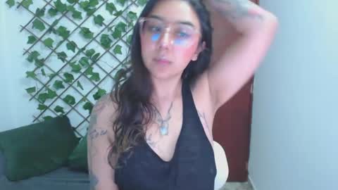 Marcela  online show from October 2025 01:44:02 AM