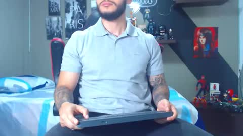 Snapshot of marcel_craw0796 chatting on March 2026 01:06:02 PM MARCEL online show from March 2026 01:06:02 PM