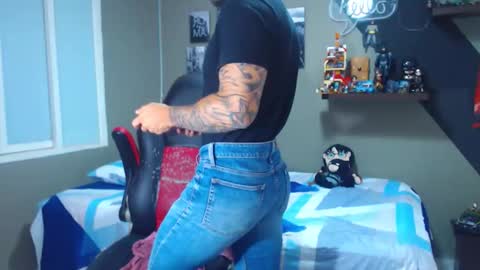 Snapshot of marcel_craw0796 chatting on April 2026 02:32:01 PM MARCEL online show from April 2026 02:32:01 PM