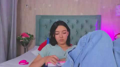 Marcela online show from November 2025 07:58:01 PM