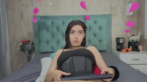 Snapshot of marcelaa_fox chatting on February 2026 09:22:01 PM Marcela online show from February 2026 09:22:01 PM