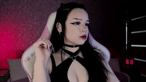 Snapshot of marceline_red chatting on April 2026 12:04:01 PM Lady Marceline online show from April 2026 12:04:01 PM
