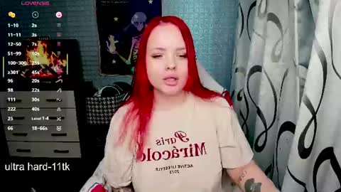 Snapshot of marcelinepeach chatting on June 2026 10:31:02 AM Sara online show from June 2026 10:31:02 AM