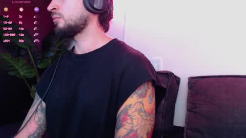 marco_allison43 online show from December 2025 08:50:02 PM