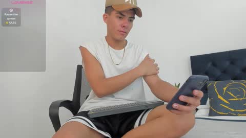 Snapshot of marcus_moreno chatting on November 2025 07:15:01 PM marcus_moreno online show from November 2025 07:15:01 PM