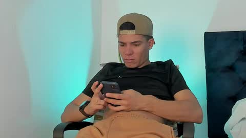 marcus_moreno online show from April 2026 12:22:02 AM