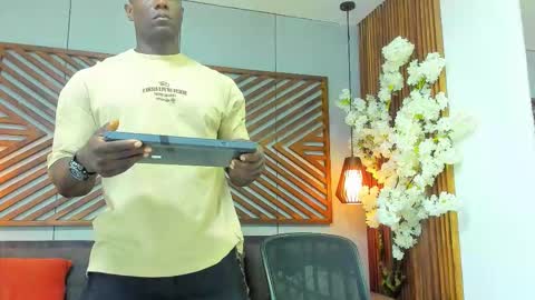 Snapshot of marcusblack_ chatting on February 2026 12:21:01 PM Marcusssss online show from February 2026 12:21:01 PM