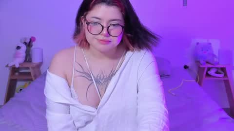 danna online show from February 2025 04:18:02 AM