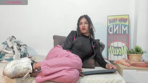 Snapshot of marfilastrom chatting on February 2026 07:35:01 AM marfilastrom online show from February 2026 07:35:01 AM