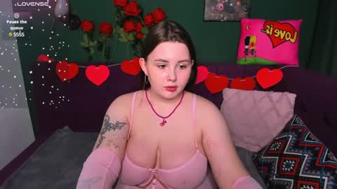 Snapshot of margaretroy chatting on February 2025 08:37:01 AM Margaret 3 online show from February 2025 08:37:01 AM