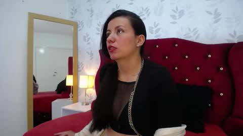 MargaretteCooper online show from November 2025 01:32:02 PM