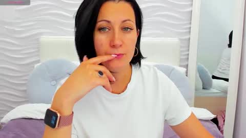 Margo online show from September 2025 01:27:01 PM