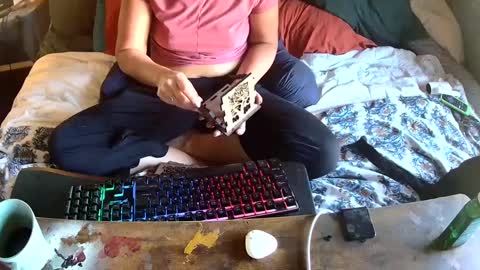 Elle online show from September 2025 02:39:02 PM