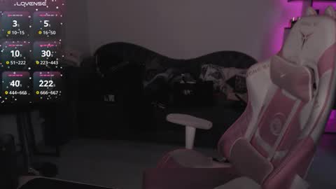 mari moore online show from November 2025 07:58:01 AM