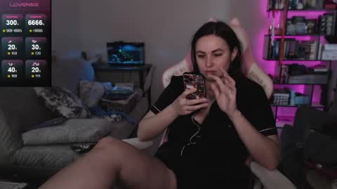 Snapshot of mari_moore7 chatting on May 2026 07:04:02 AM mari moore online show from May 2026 07:04:02 AM