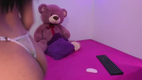 Snapshot of maria_alejita chatting on September 2025 04:29:01 PM alejita independent online show from September 2025 04:29:01 PM