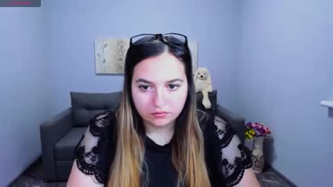 Maria online show from November 2025 07:00:02 AM