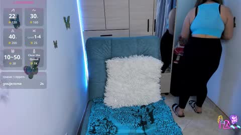 Maria camila online show from March 2026 10:38:01 PM