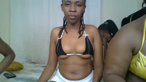 maria_dally online show from December 2024 08:38:01 PM