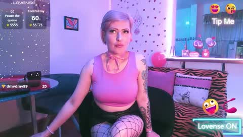 Maria fernanda online show from February 2026 11:01:01 PM