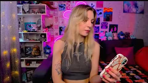 Maria online show from February 2025 04:00:02 AM