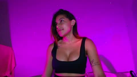 Snapshot of maria_rosee chatting on May 2026 05:51:02 PM ELI online show from May 2026 05:51:02 PM