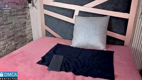 maria_twenty online show from November 2025 11:21:01 AM