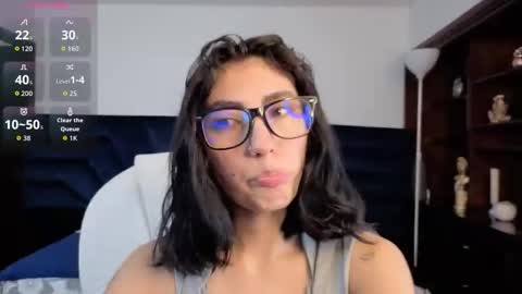 Maria online show from November 2025 07:12:01 PM