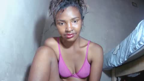 Maria online show from October 2025 01:00:02 AM