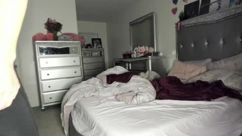 Snapshot of mariahpinkkitty chatting on February 2025 04:15:01 AM Pinkkitty online show from February 2025 04:15:01 AM