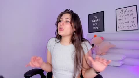 Mariam online show from December 2024 11:57:01 PM