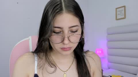 Mariam online show from December 2024 01:18:02 AM