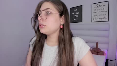 Mariam online show from December 2024 01:04:02 AM