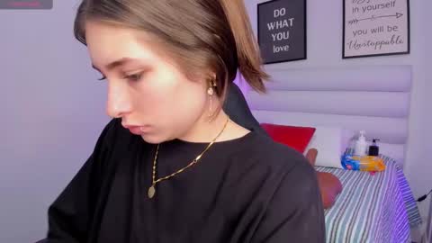 Mariam online show from February 2025 05:07:01 PM