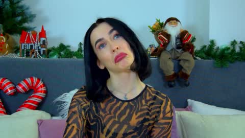 Snapshot of mariamenson chatting on January 2025 03:53:02 AM MariaMenson online show from January 2025 03:53:02 AM