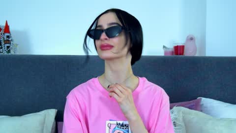 Snapshot of mariamenson chatting on January 2025 05:07:02 AM MariaMenson online show from January 2025 05:07:02 AM