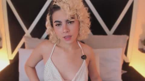 Snapshot of marian_pinzon chatting on November 2025 02:39:01 AM Marian online show from November 2025 02:39:01 AM