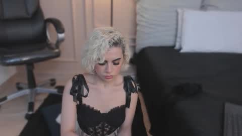 Marian online show from January 2026 07:07:02 PM