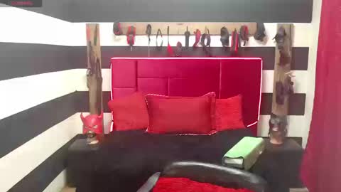 Marian online show from September 2025 05:00:02 AM