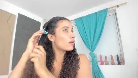 Marian online show from September 2025 11:10:01 AM