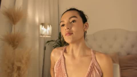 Snapshot of marian_skinny chatting on March 2026 02:01:01 PM Marian online show from March 2026 02:01:01 PM