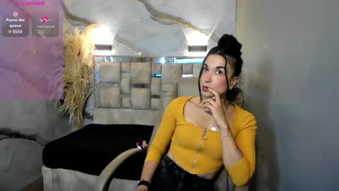 Mariana online show from March 2026 12:01:02 PM