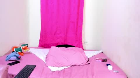 mariana_16_ online show from January 2025 09:32:01 PM