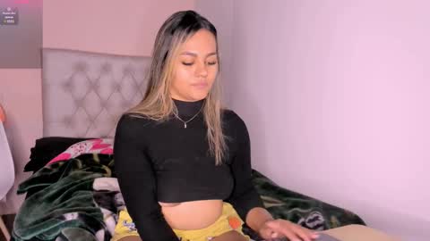 Mariana Roe online show from February 2025 09:06:02 AM