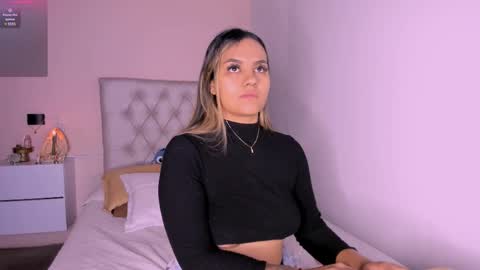 Mariana Roe online show from March 2025 02:49:02 AM