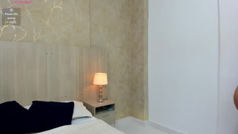 Mariana Allen online show from November 2025 07:47:01 PM