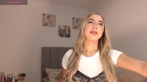 Mariana online show from March 2026 11:26:02 PM