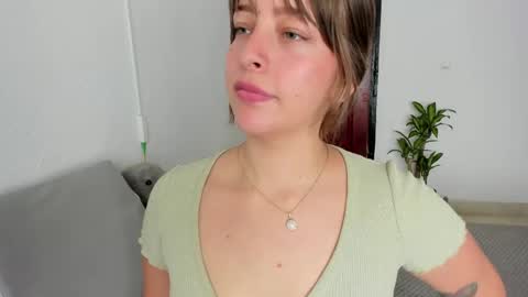 Mariana online show from May 2026 02:33:01 PM